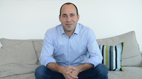 עופר איתן, צילום: לואיז גרין